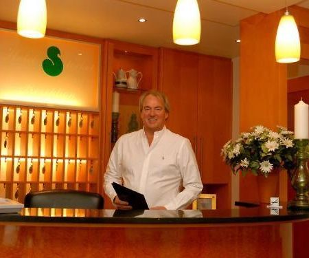 Hotel Sterkel Rodermark Bagian luar foto
